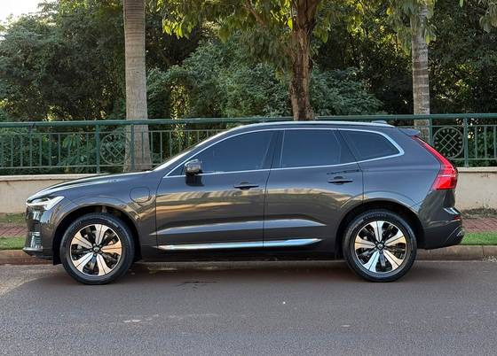 VOLVO XC60 2.0 T8 RECHARGE PLUS AWD GEARTRONIC